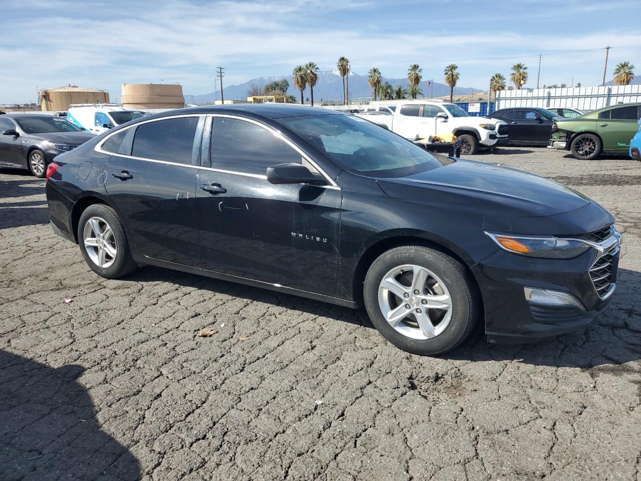 2019 Chevrolet Malibu VIN 1G1ZC5ST8KF192070 Copart auction photo, normal wear / minor dent/scratches damage thumbnail 4