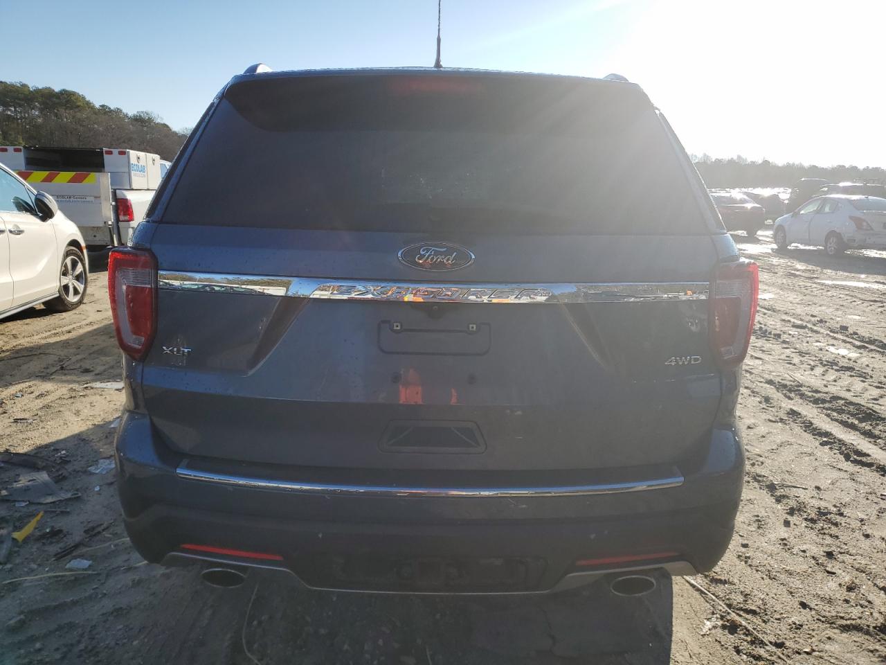 2018 Ford Explorer VIN 1FM5K8D80JGA94724 Copart auction photo, top/roof / all over damage thumbnail 6