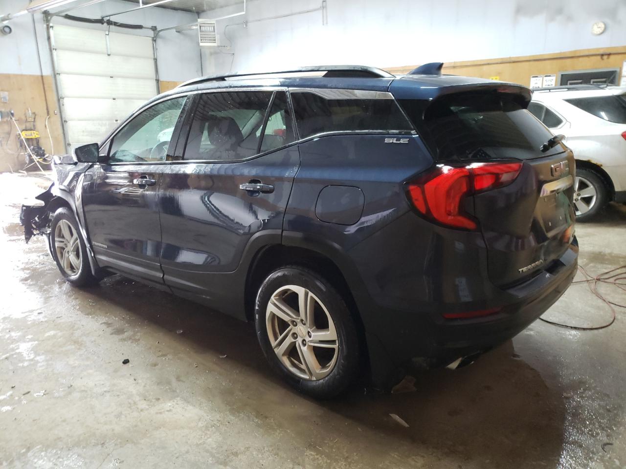 2018 GMC Terrain VIN 3GKALTEX5JL224182 Copart auction photo, front end / minor dent/scratches damage thumbnail 2