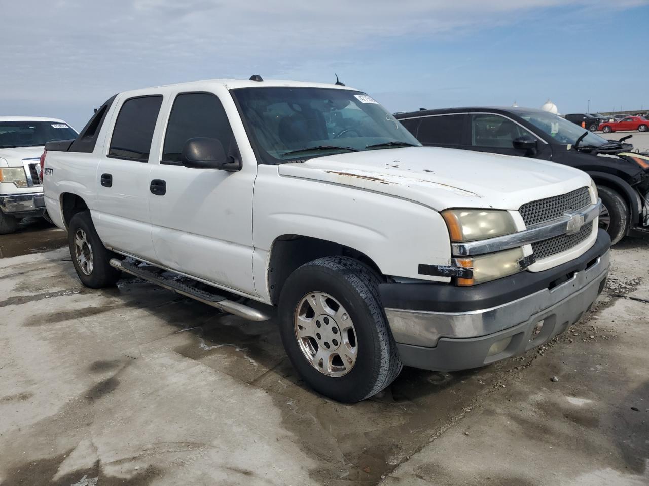 2004 Chevrolet Avalanche VIN 3GNEK12T44G279538 Copart auction photo, front end damage thumbnail 4