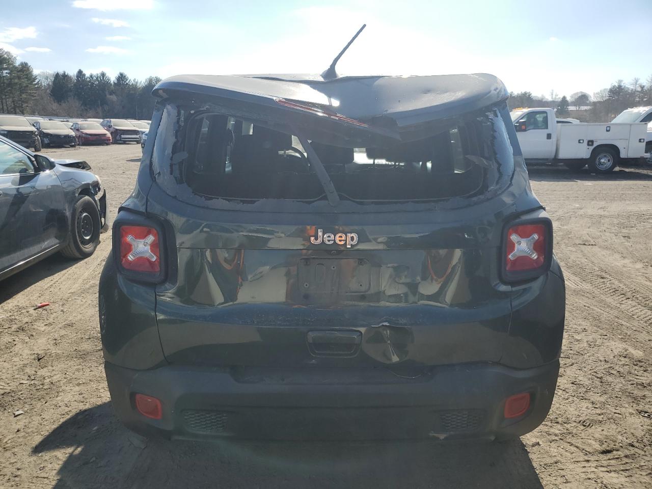 2021 Jeep Renegade VIN ZACNJCAB8MPM32790 Copart auction photo, rear end / top/roof damage thumbnail 6