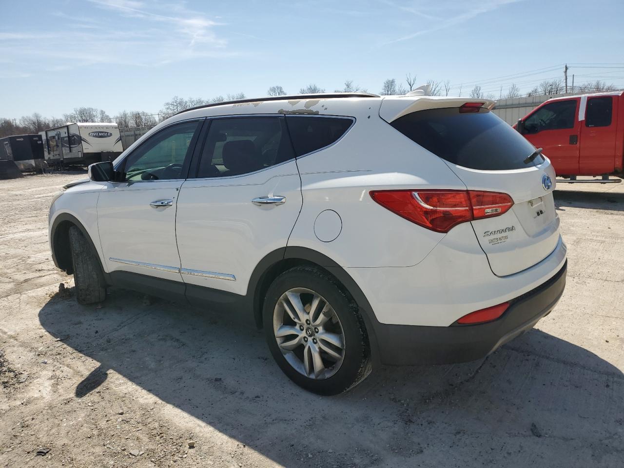2013 Hyundai Santa Fe VIN 5XYZU3LA4DG086950 Copart auction photo, front end / minor dent/scratches damage thumbnail 2