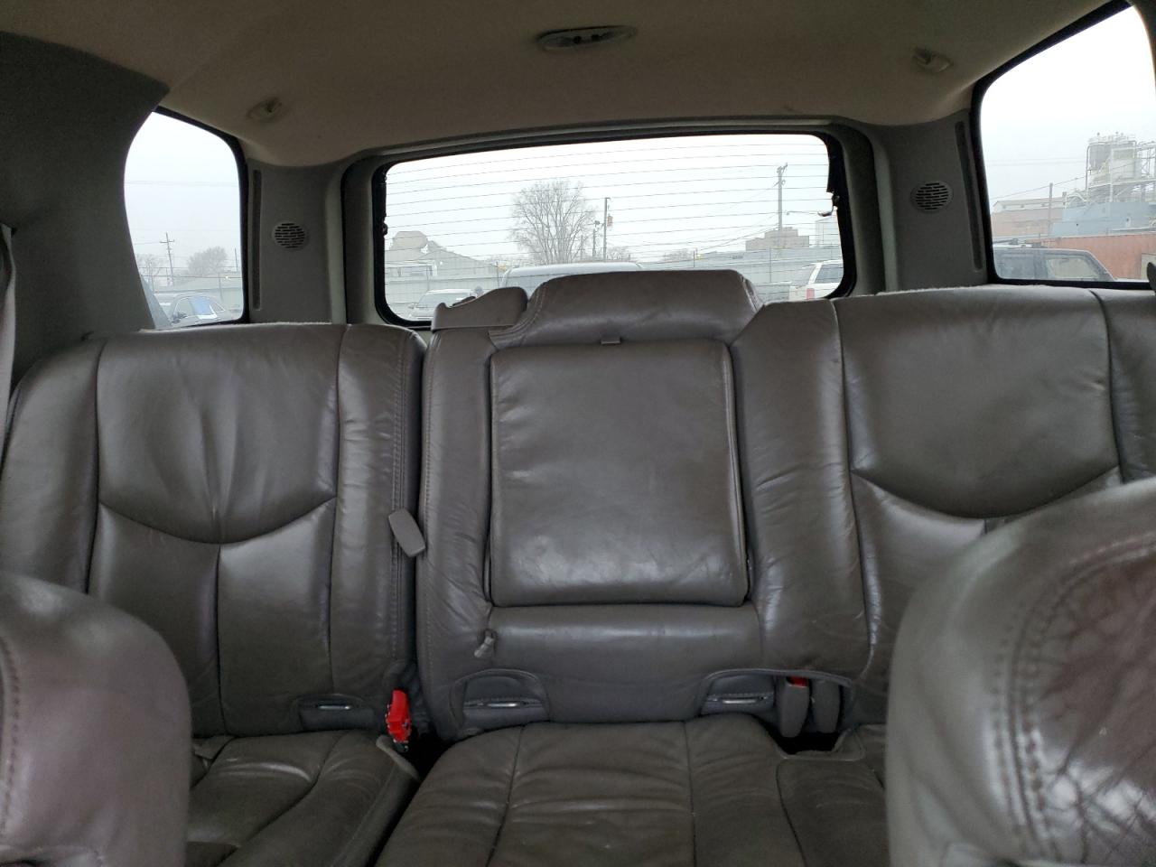 2004 Chevrolet Tahoe VIN 1GNEK13Z64J182617 Copart auction photo, front end / side damage thumbnail 10