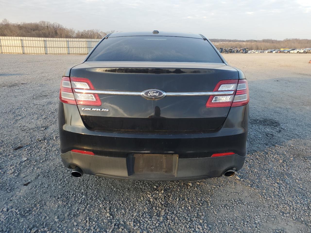 2017 Ford Taurus VIN 1FAHP2D82HG113354 Copart auction photo, front end / minor dent/scratches damage thumbnail 6