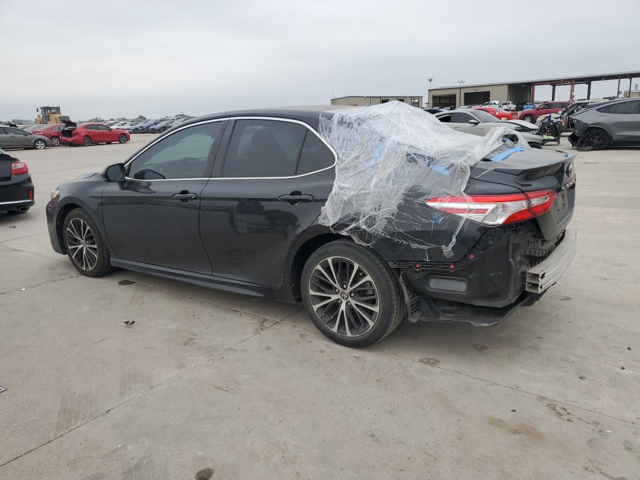 2020 Toyota Camry VIN 4T1G11AK6LU974799 Copart auction photo, rear end / minor dent/scratches damage thumbnail 2