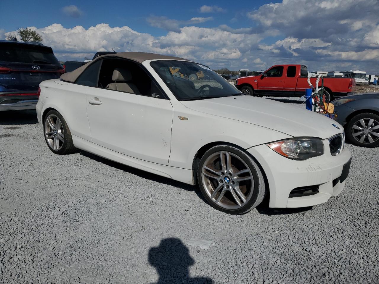 2009 BMW 1er VIN WBAUN93519VK41139 Copart auction photo, rear end / top/roof damage thumbnail 4