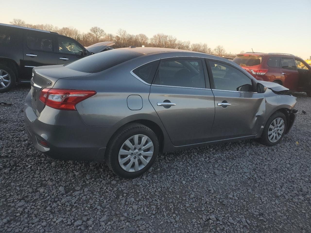 2017 Nissan Sentra VIN 3N1AB7AP1HL722243 Copart auction photo, front end damage thumbnail 3