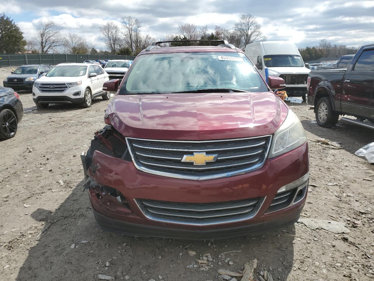 2017 Chevrolet Traverse VIN 1GNKRJKD2HJ276486 Copart auction photo, front end / minor dent/scratches damage thumbnail 5