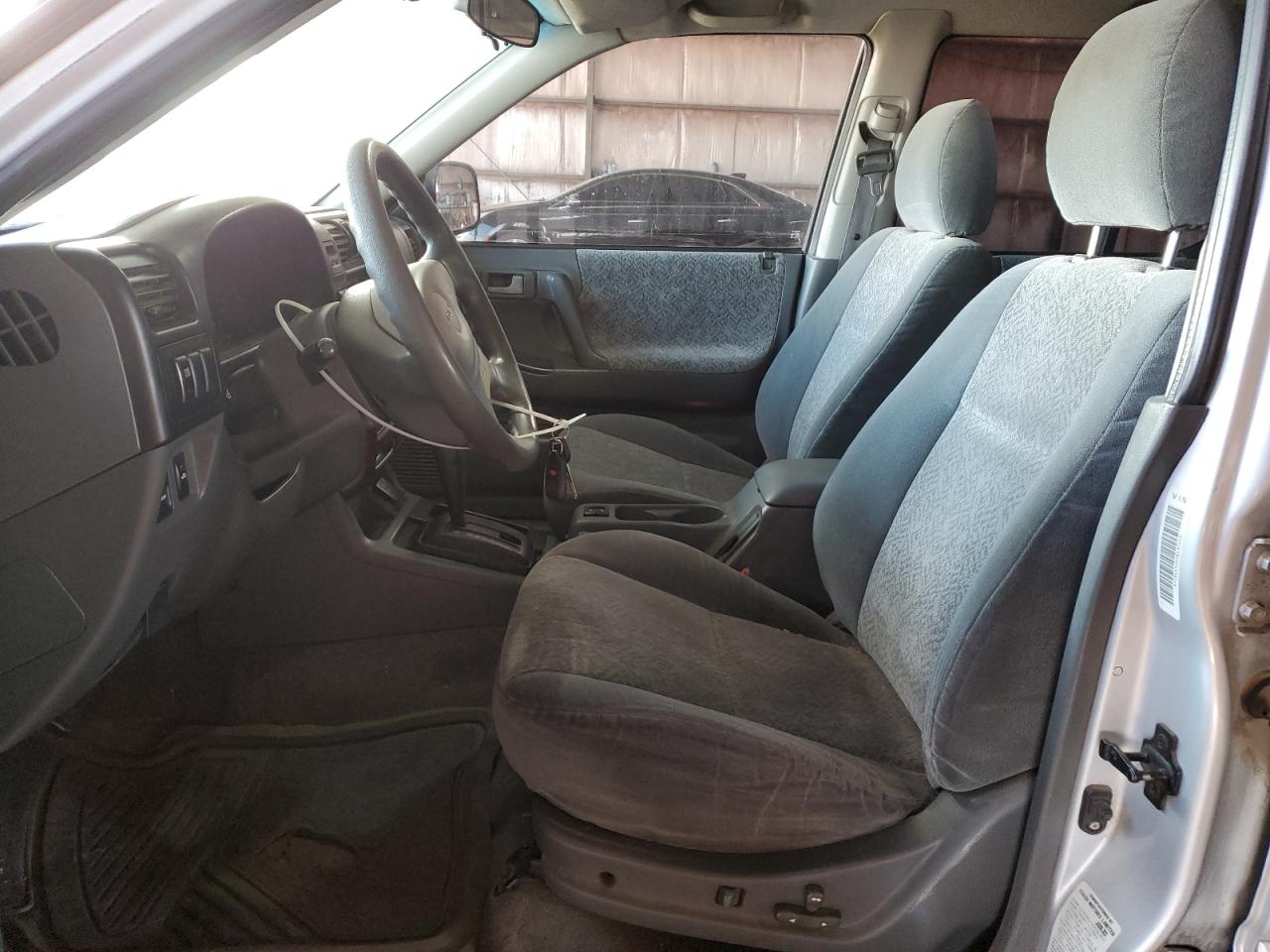 2002 Isuzu Rodeo VIN 4S2CK58W024338348 Copart auction photo, front end / minor dent/scratches damage thumbnail 7