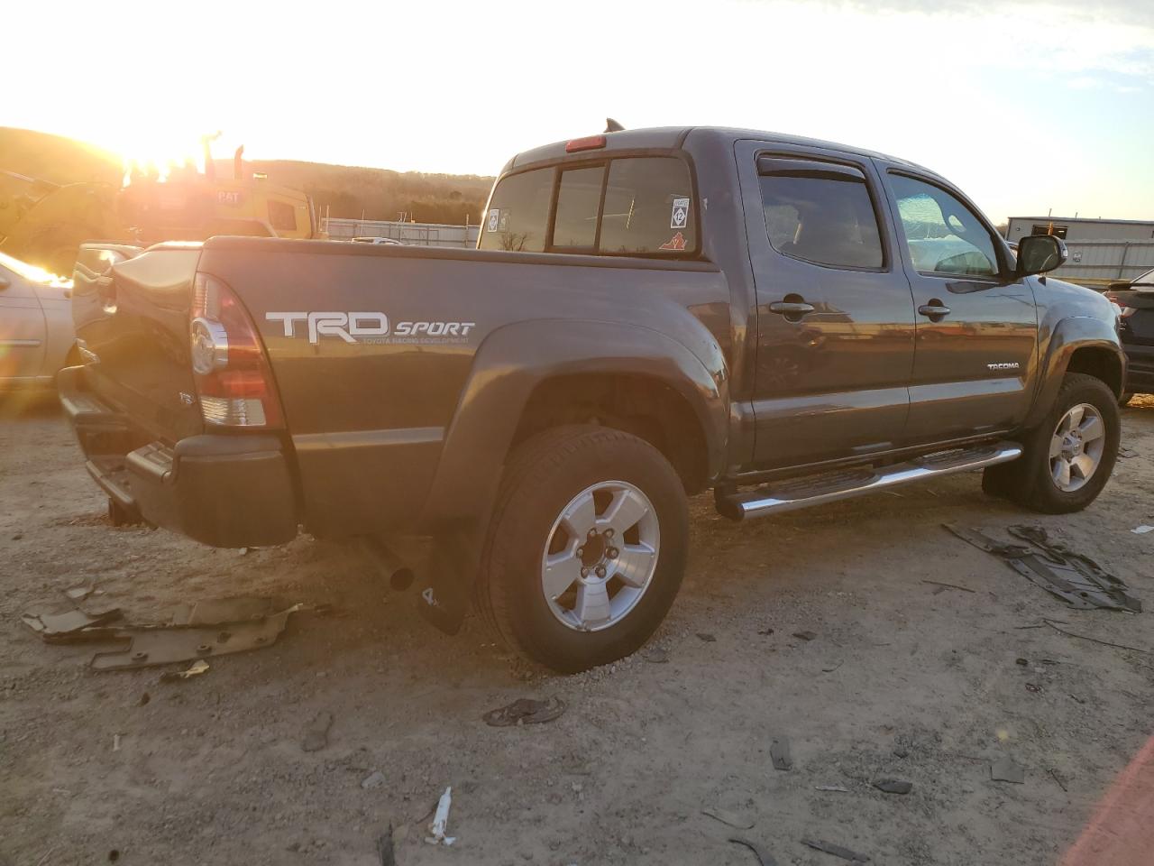 2014 Toyota Tacoma VIN 5TFLU4EN3EX096797 Copart auction photo, top/roof / rear end damage thumbnail 3