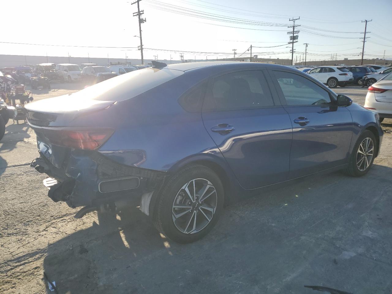 2023 KIA Forte VIN 3KPF24AD8PE607584 Copart auction photo, rear end damage thumbnail 3