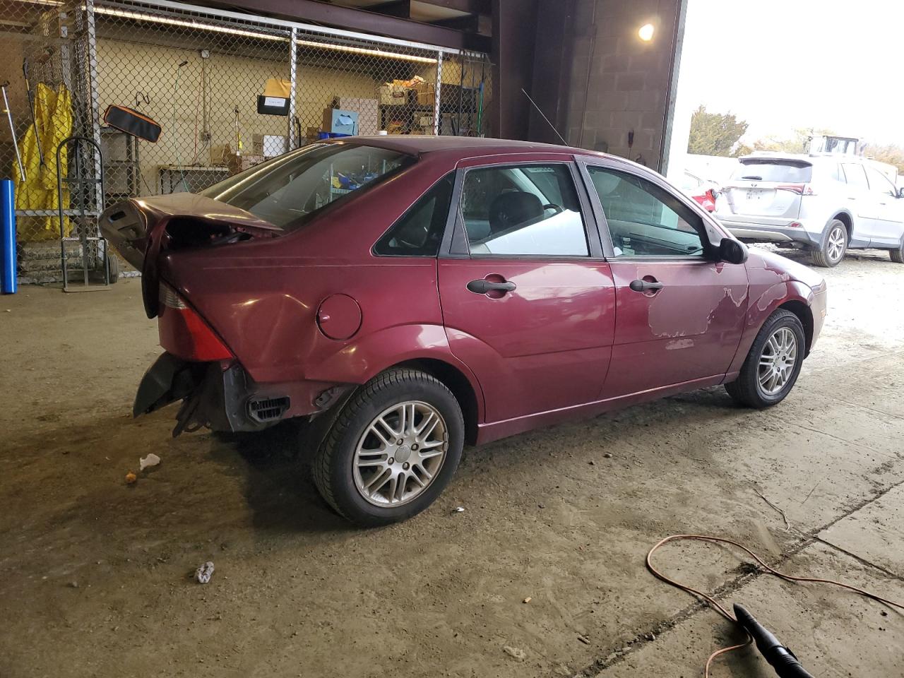 2006 Ford Focus VIN 1FAHP34N96W132157 Copart auction photo, rear end damage thumbnail 3