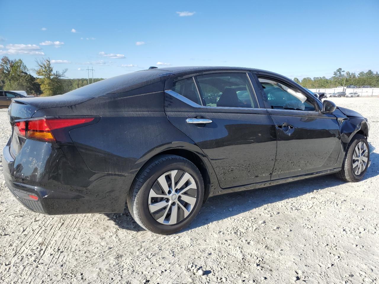 2020 Nissan Altima VIN 1N4BL4BV0LC158704 Copart auction photo, front end / side damage thumbnail 3