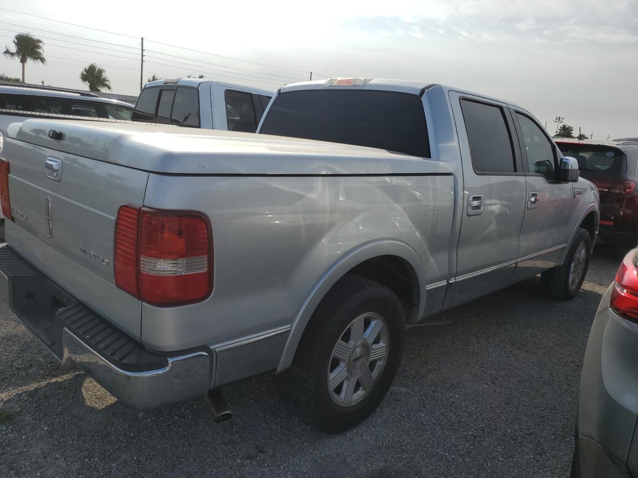 2006 Lincoln Mark LT VIN 5LTPW16536FJ25597 Copart auction photo, water/flood damage thumbnail 3