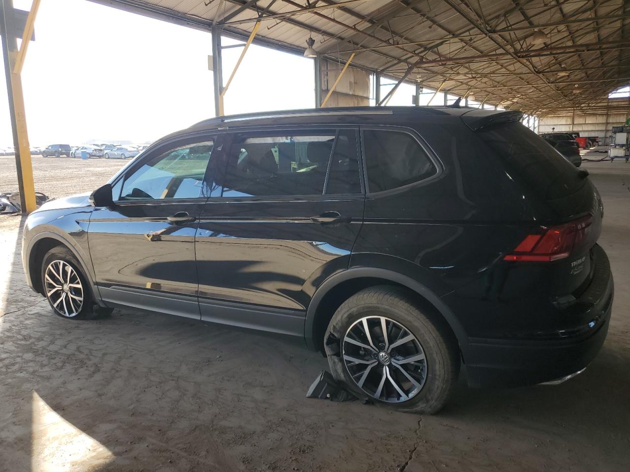 2021 Volkswagen Tiguan VIN 3VV1B7AX2MM076259 Copart auction photo, hail / minor dent/scratches damage thumbnail 2