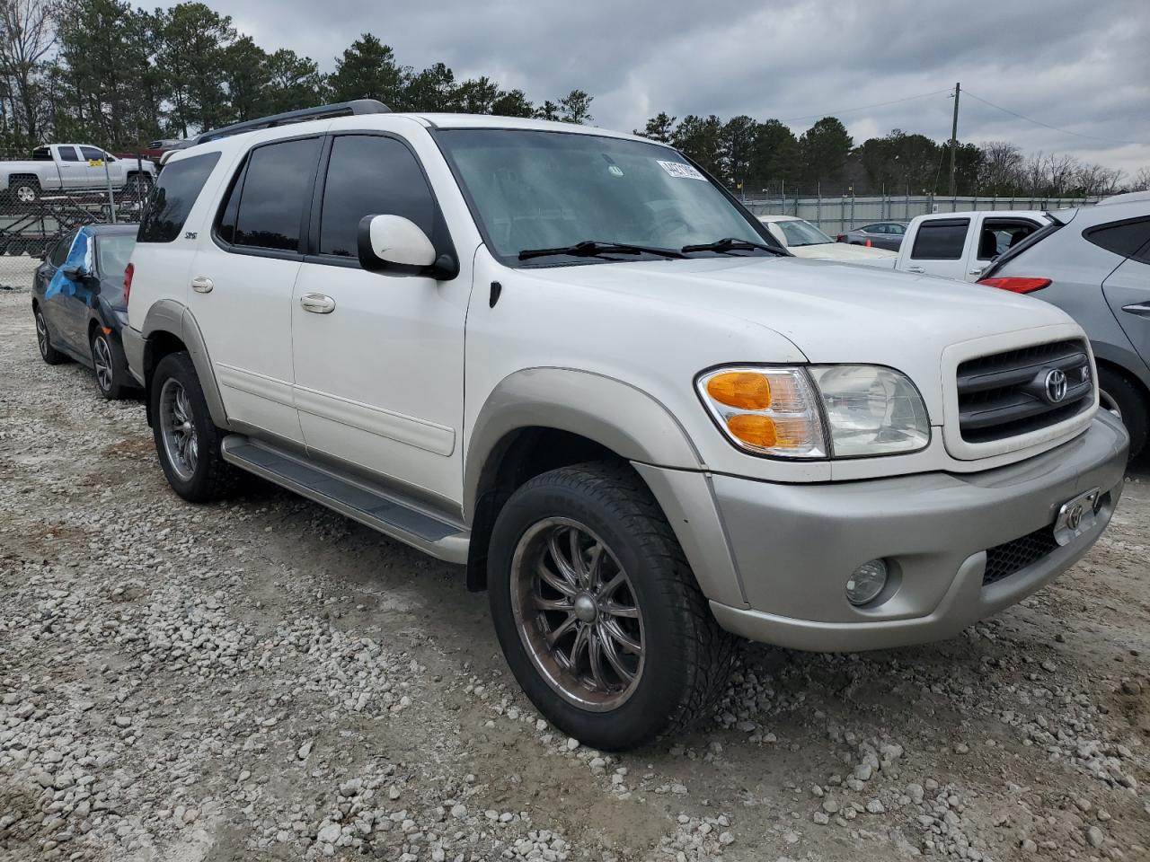 2004 Toyota Sequoia VIN 5TDZT34A44S231215 Copart auction photo, rear end / minor dent/scratches damage thumbnail 4