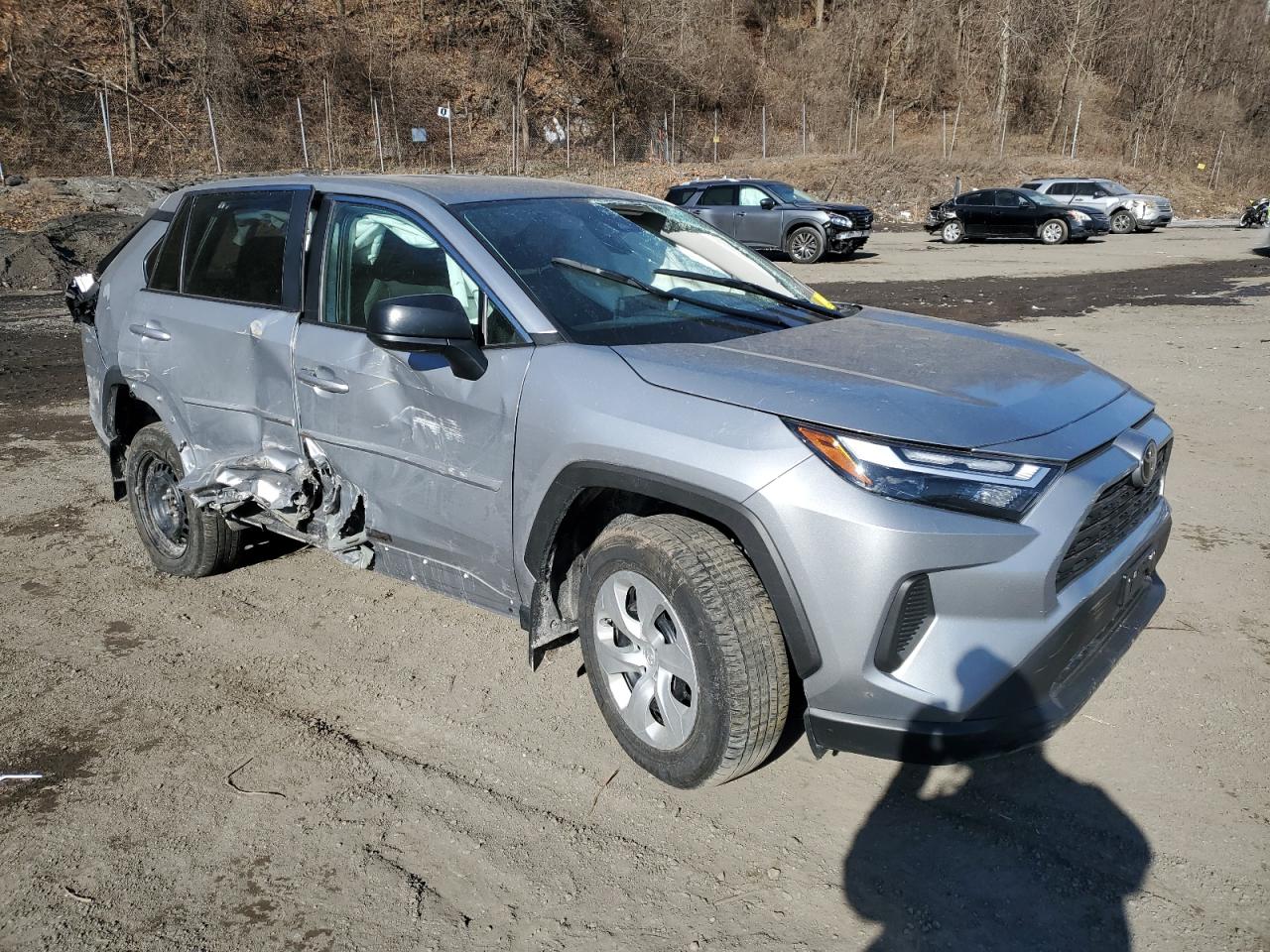 2024 Toyota RAV 4 VIN 2T3F1RFV0RC399372 Copart auction photo, rollover / all over damage thumbnail 4
