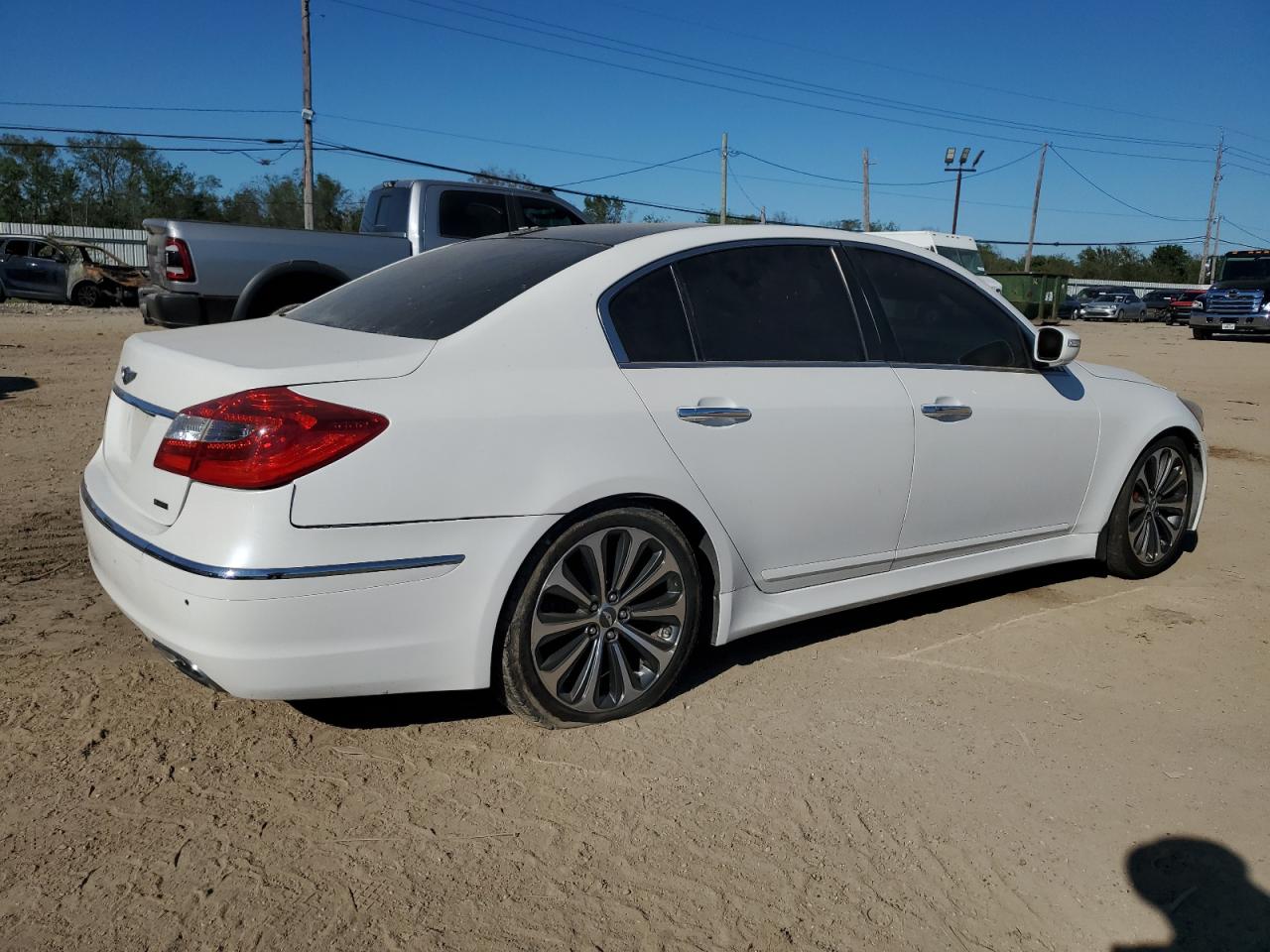 2013 Hyundai Genesis VIN KMHGC4DH8DU227900 Copart auction photo, mechanical / rear end damage thumbnail 3