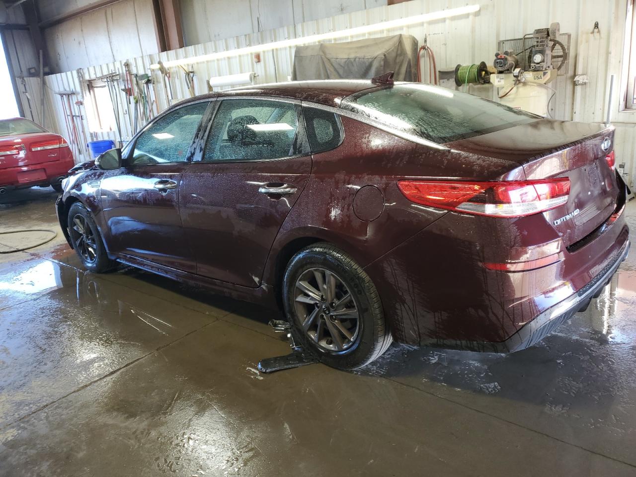 2020 KIA Optima VIN 5XXGT4L33LG397483 Copart auction photo, front end damage thumbnail 2