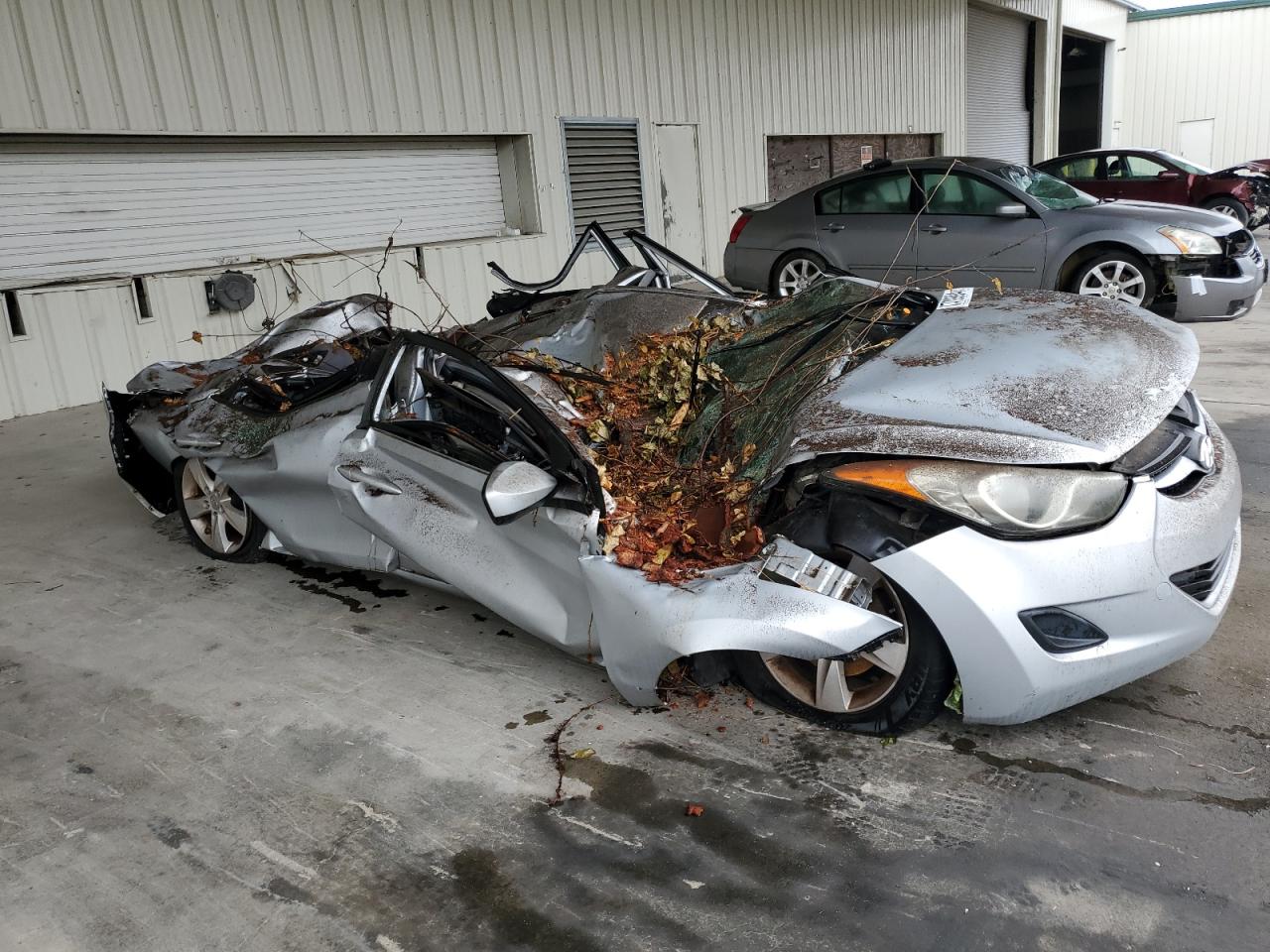 2011 Hyundai Elantra VIN 5NPDH4AE2BH014967 Copart auction photo, all over damage thumbnail 4