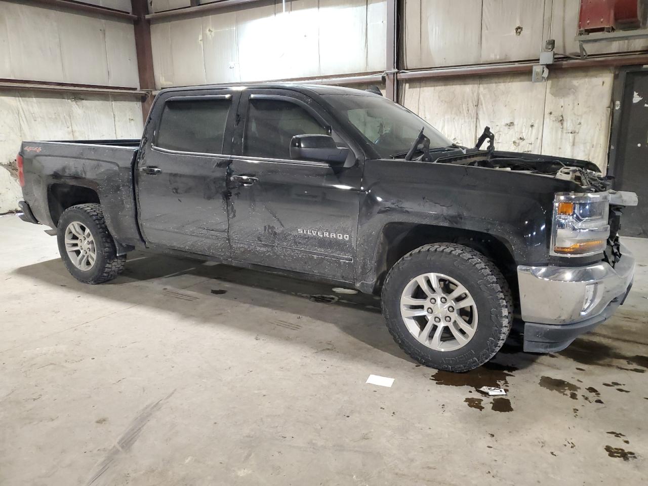 2017 Chevrolet Silverado VIN 3GCUKREC4HG324711 Copart auction photo, front end / minor dent/scratches damage thumbnail 4