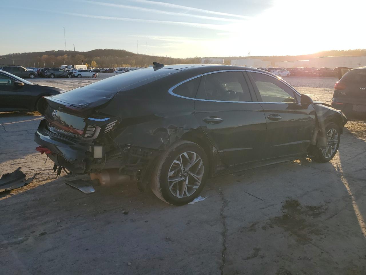 2023 Hyundai Sonata VIN KMHL14JAXPA312092 Copart auction photo, front end / rear end damage thumbnail 3