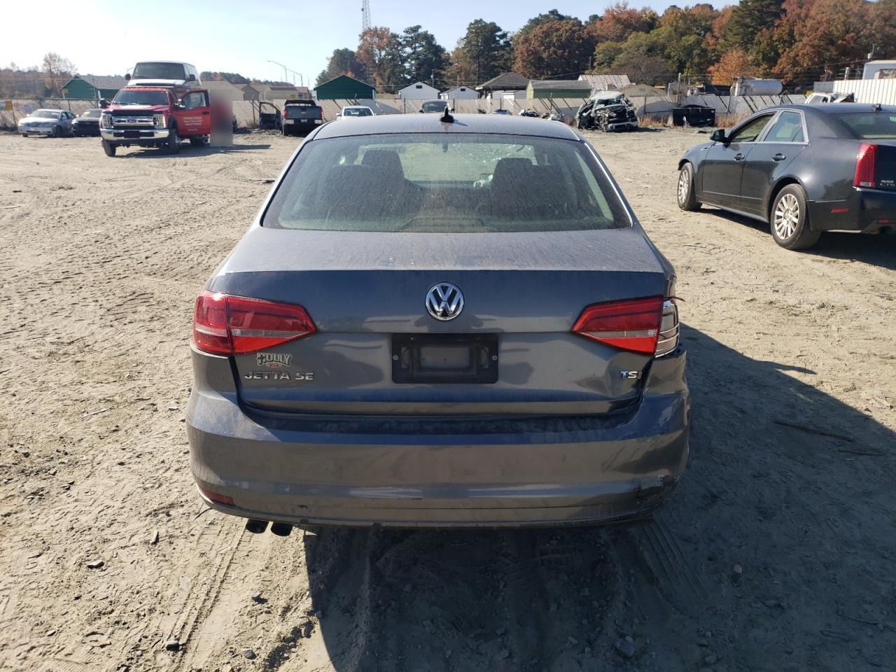 2015 Volkswagen Jetta VIN 3VWD17AJ0FM235029 Copart auction photo, front end / all over damage thumbnail 6