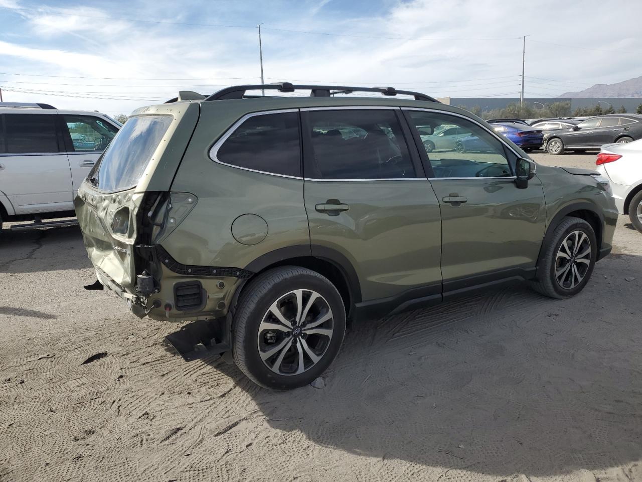 2019 Subaru Forester VIN JF2SKASCXKH575860 Copart auction photo, rear end damage thumbnail 3