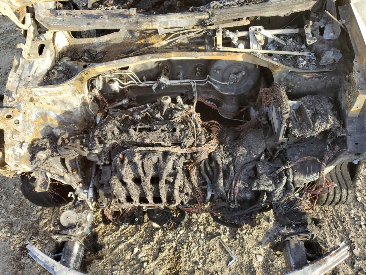 2016 Hyundai Santa Fe VIN 5XYZU3LB3GG346056 Copart auction photo, burn - engine damage thumbnail 13