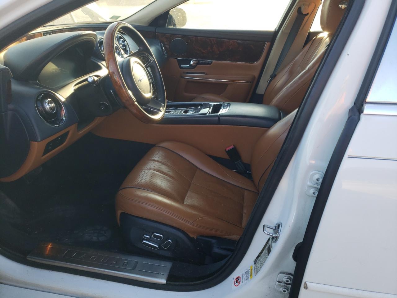 2012 Jaguar XJ VIN SAJWA2GBXCLV32970 Copart auction photo, front end / rear end damage thumbnail 7