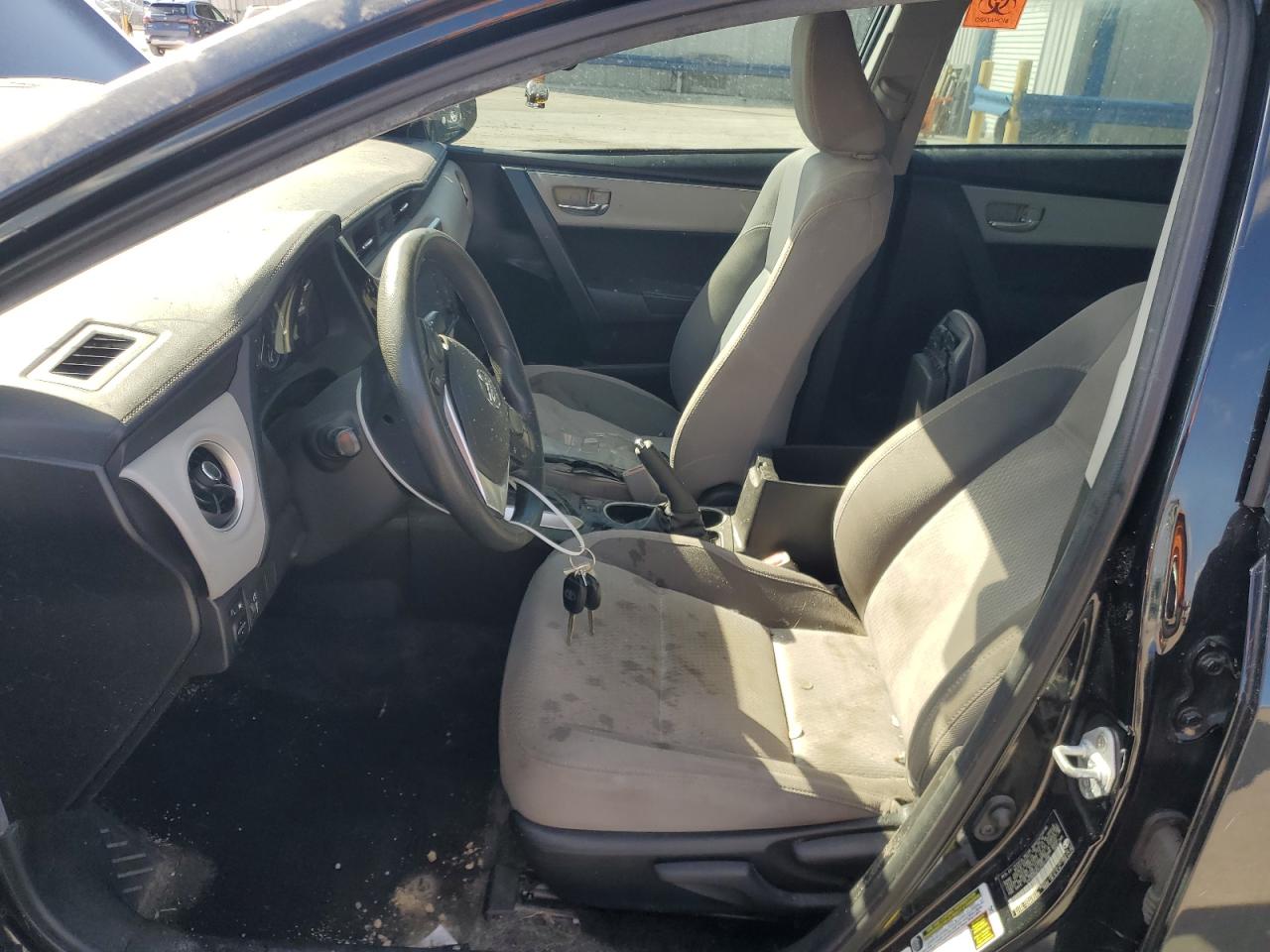 2018 Toyota Corolla VIN 5YFBURHEXJP841106 Copart auction photo, front end / side damage thumbnail 7