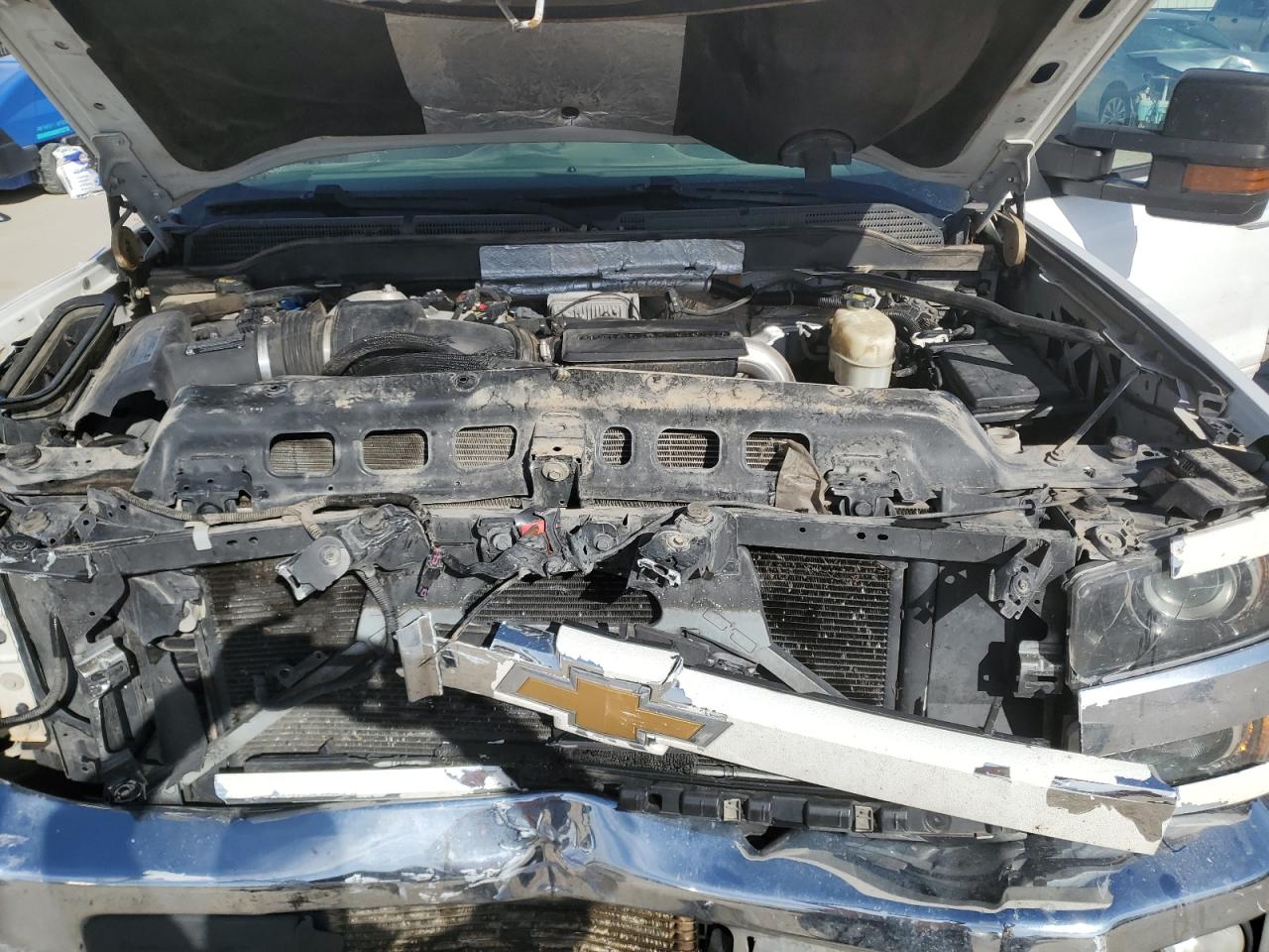 2018 Chevrolet Silverado VIN 1GC1KVEY7JF137915 Copart auction photo, front end / minor dent/scratches damage thumbnail 11