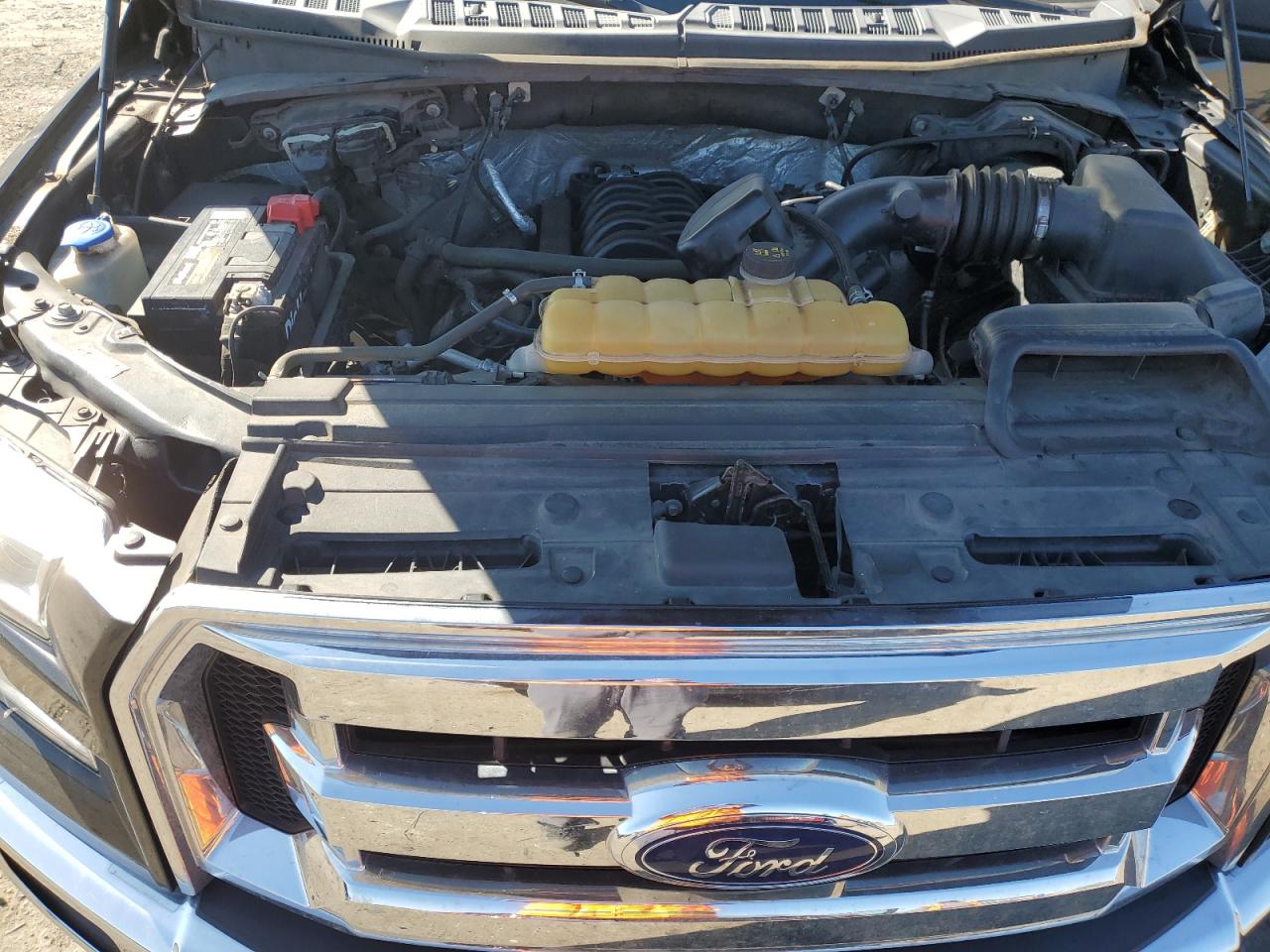 2015 Ford F-150 VIN 1FTFW1EF3FFC40452 Copart auction photo, side / minor dent/scratches damage thumbnail 11