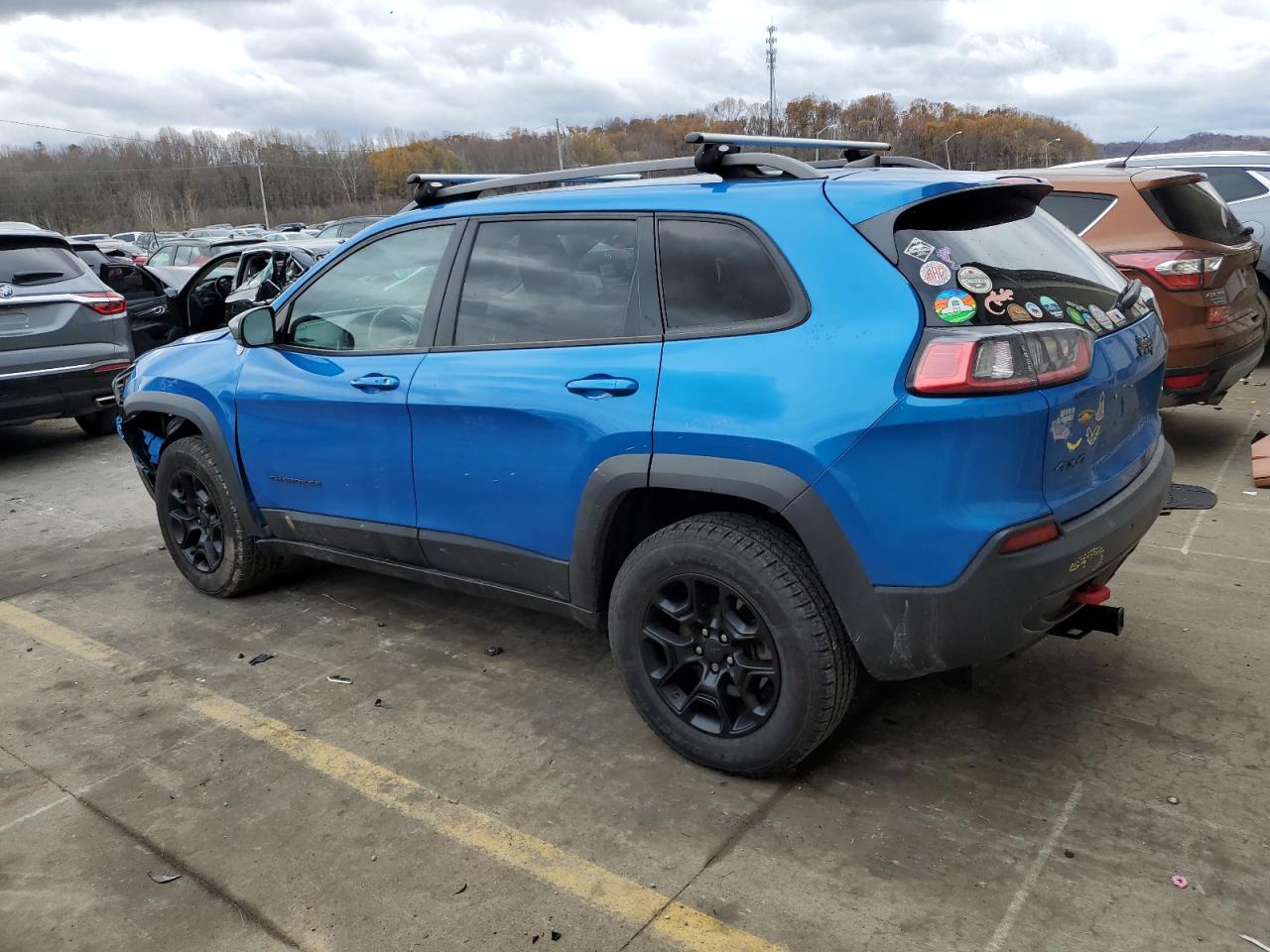 2019 Jeep Cherokee VIN 1C4PJMBX0KD117960 Copart auction photo, front end damage thumbnail 2