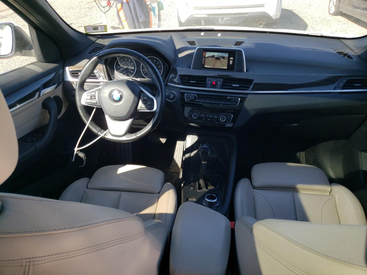2017 BMW X1 VIN WBXHT3C31H5F82700 Copart auction photo, minor dent/scratches damage thumbnail 8
