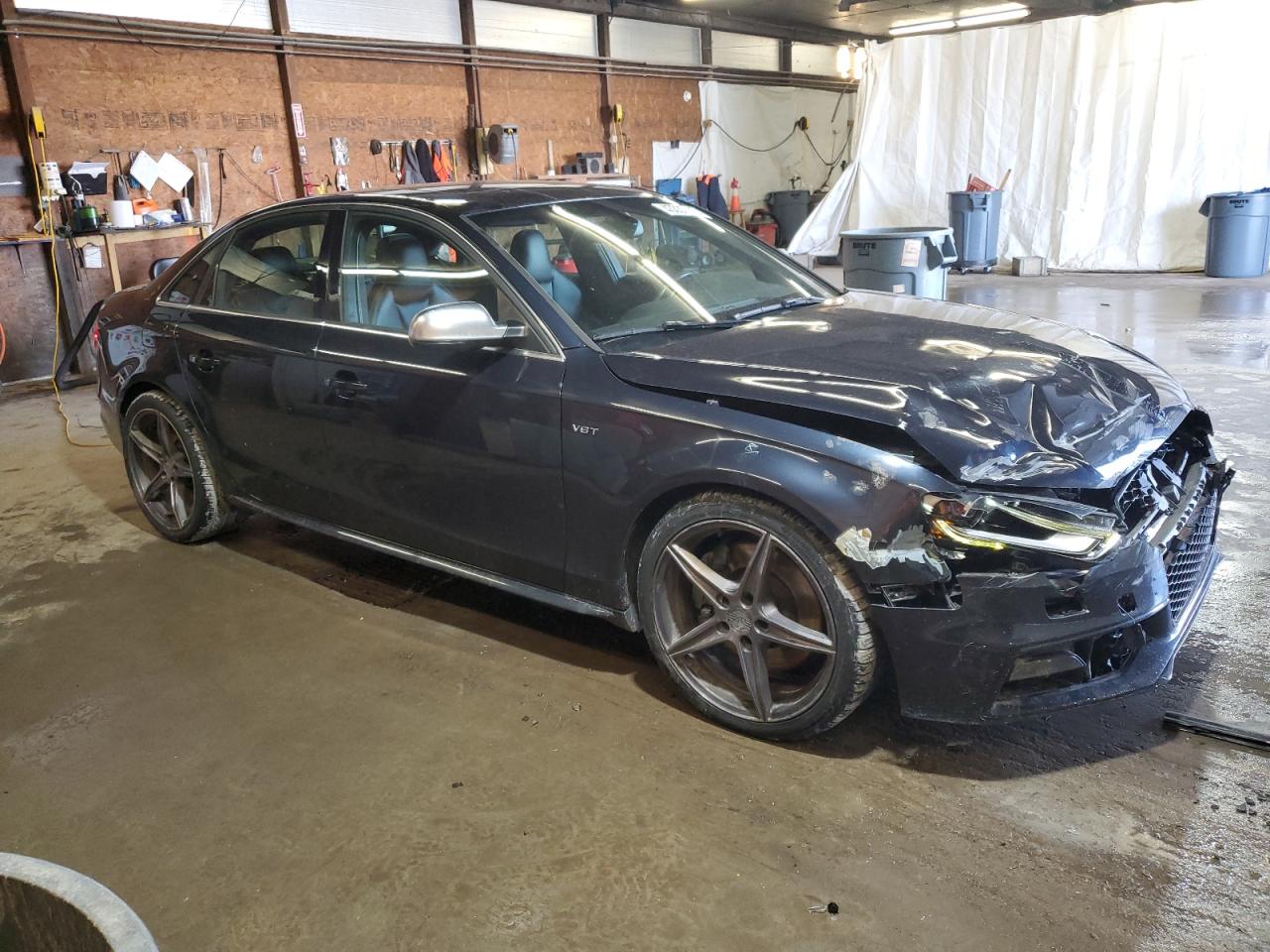 2013 Audi RS4 VIN WAUBGAFL4DA116066 Copart auction photo, front end / side damage thumbnail 4