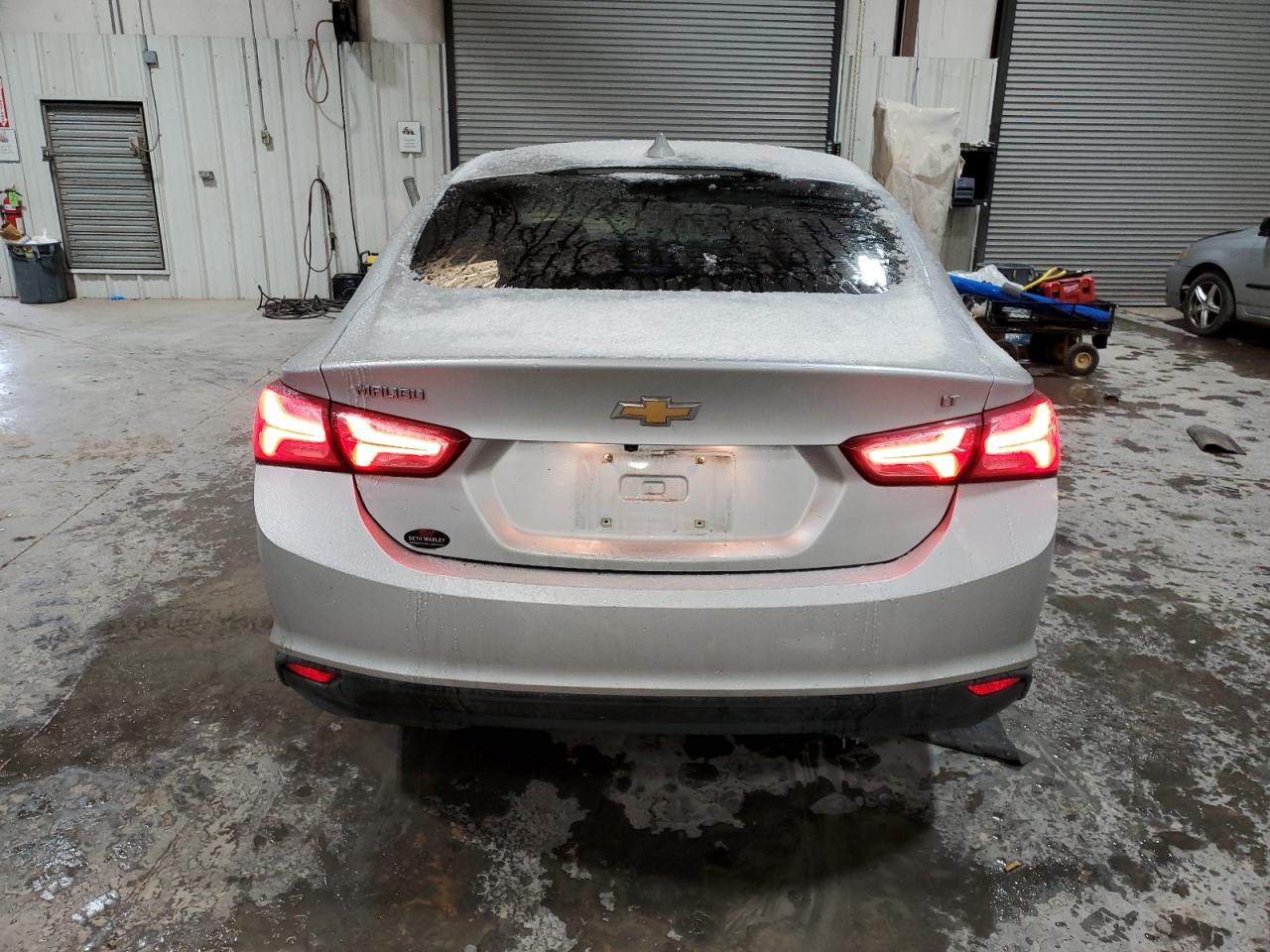 2021 Chevrolet Malibu VIN 1G1ZD5ST6MF051028 Copart auction photo, front end / minor dent/scratches damage thumbnail 6