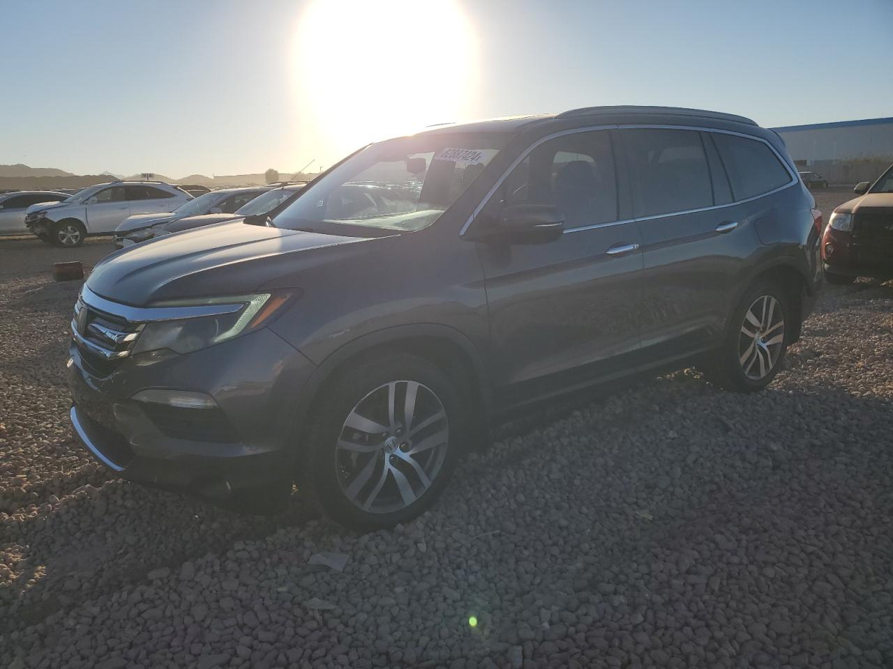 2017 Honda Pilot VIN 5FNYF5H91HB001558