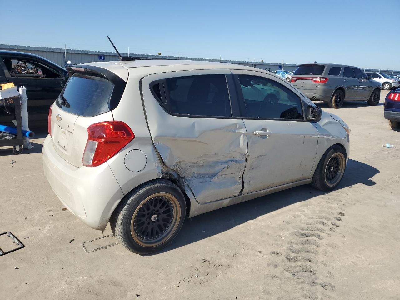 2018 Chevrolet Spark VIN KL8CB6SAXJC430353 Copart auction photo, side / hail damage thumbnail 3