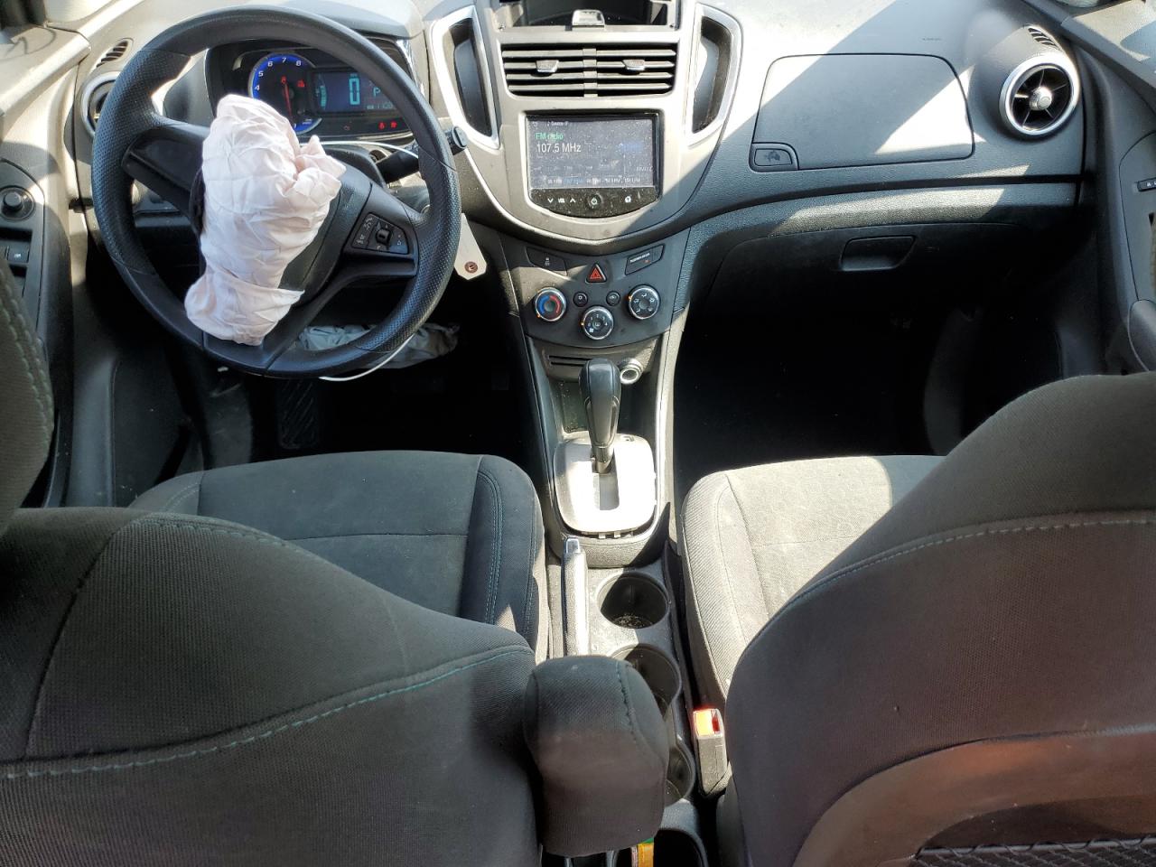 2016 Chevrolet Trax VIN 3GNCJKSB5GL246129 Copart auction photo, front end / minor dent/scratches damage thumbnail 8