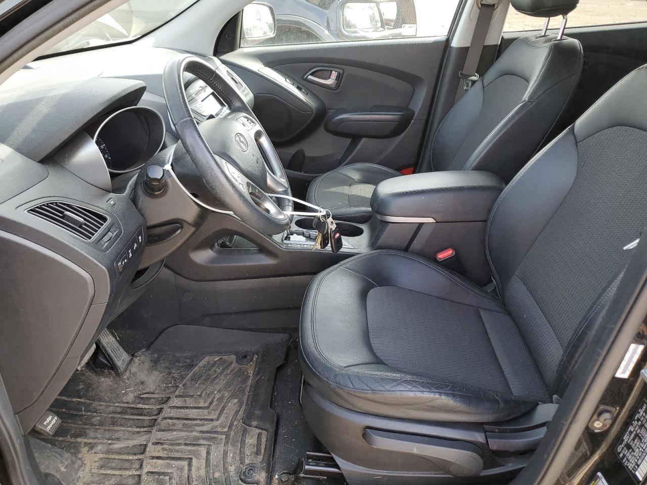 2011 Hyundai Tucson VIN KM8JUCAC1BU243956 Copart auction photo, rear end / hail damage thumbnail 7