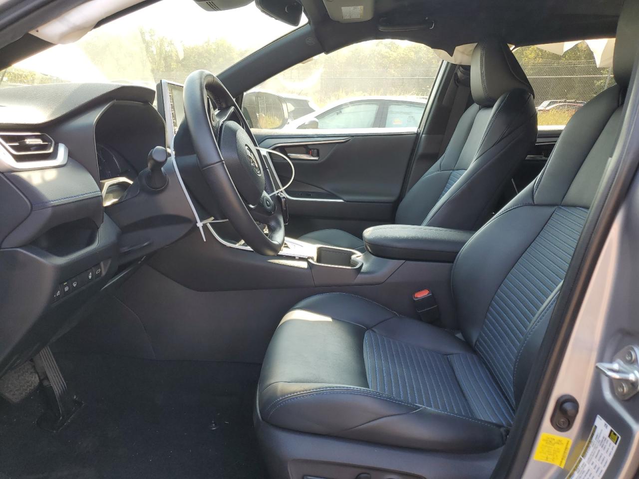 2022 Toyota RAV 4 VIN 4T3E6RFV5NU103235 Copart auction photo, front end / minor dent/scratches damage thumbnail 7