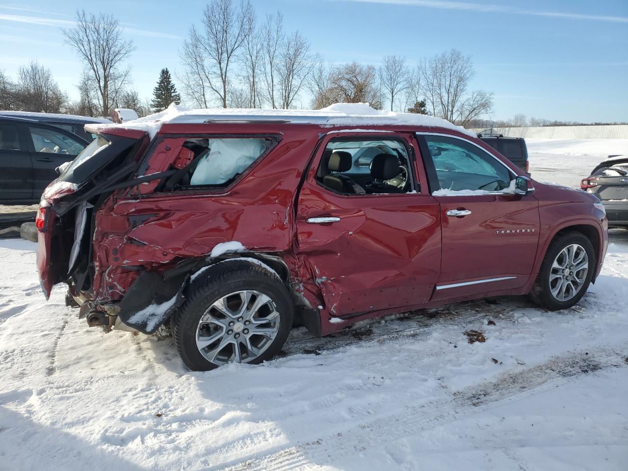 2018 Chevrolet Traverse VIN 1GNEVJKW9JJ121000 Copart auction photo, all over damage thumbnail 3