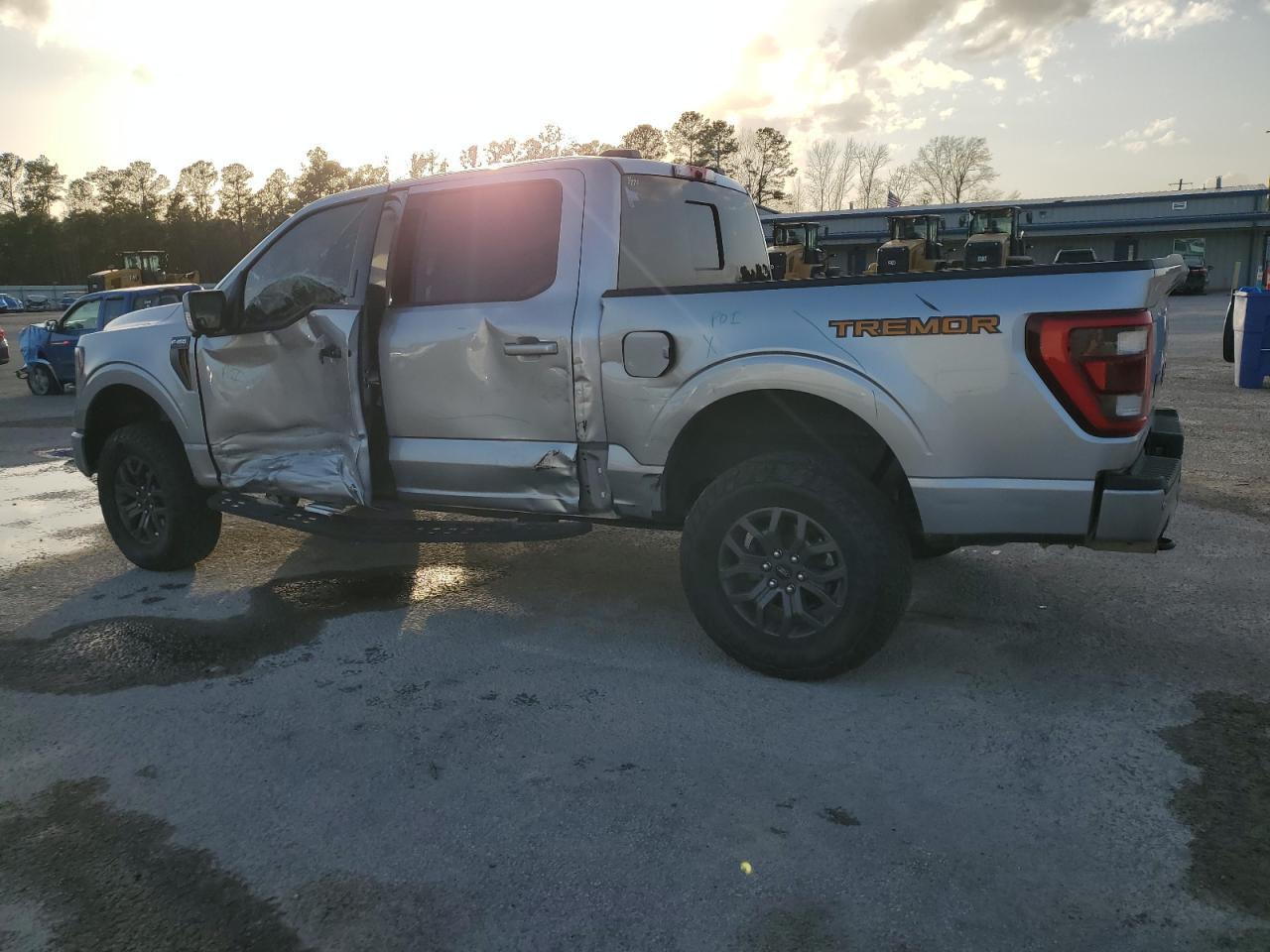 2023 Ford F-150 VIN 1FTEW1E80PFA02802 Copart auction photo, side damage thumbnail 2