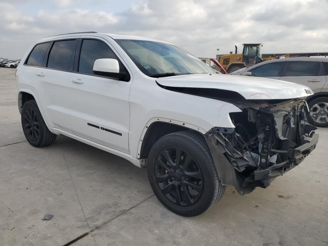 2019 Jeep Grand Cherokee VIN 1C4RJEAG3KC763130 Copart auction photo, water/flood / hail damage thumbnail 4