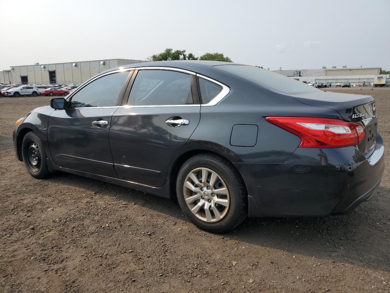 2017 Nissan Altima VIN 1N4AL3AP2HC128765 Copart auction photo, side / minor dent/scratches damage thumbnail 2