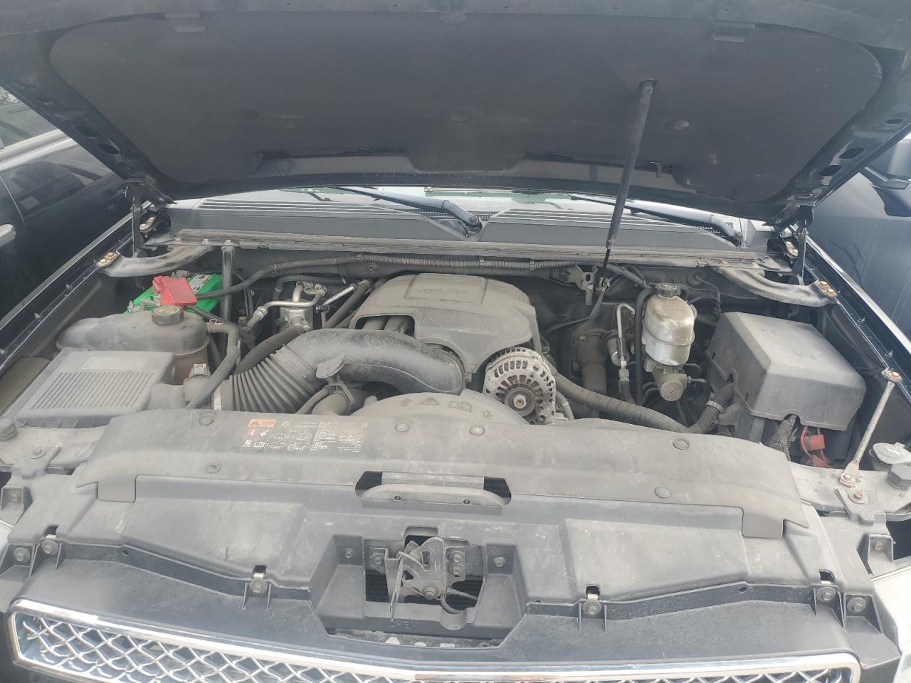 2013 Chevrolet Suburban VIN 1GNWKLEG5DR300315 Copart auction photo, rear end / side damage thumbnail 12