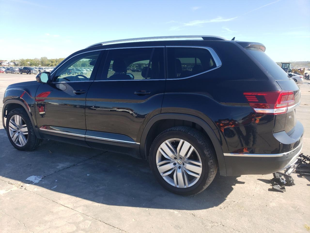 2019 Volkswagen Atlas VIN 1V2NR2CA8KC507577 Copart auction photo, front end damage thumbnail 2