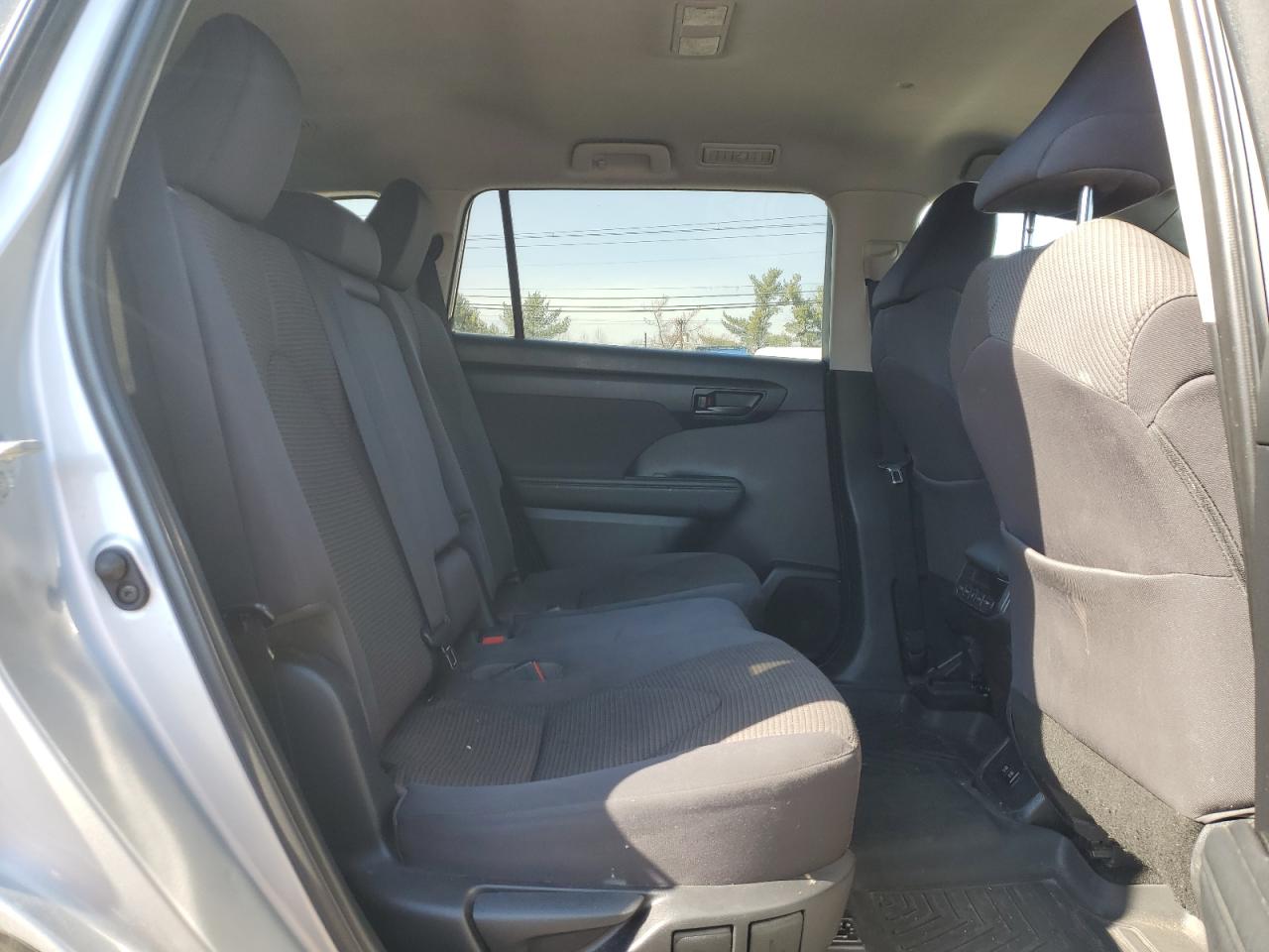 2021 Toyota Highlander VIN 5TDBZRBH4MS546244 Copart auction photo, vandalism / front end damage thumbnail 11