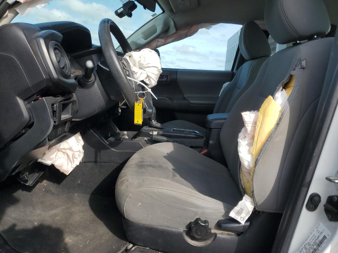 2017 Toyota Tacoma VIN 5TFRX5GN2HX103327 Copart auction photo, front end / mechanical damage thumbnail 7